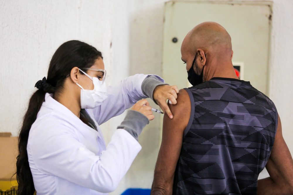 Prefeitura de Itapevi inicia vacinação contra Covid-19 para pessoas acima dos 50 anos, na segunda-feira (14)