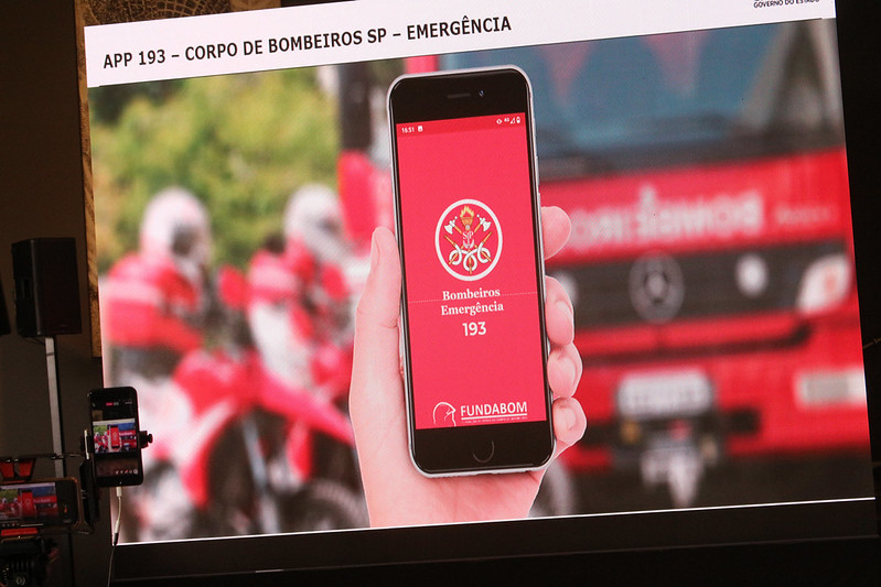 São Paulo lança aplicativos para acionar PM e Bombeiros