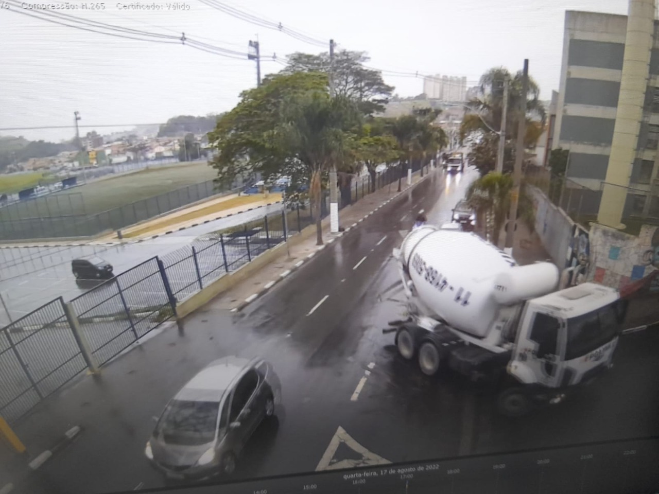 Prefeitura de Itapevi multa empresa por videomonitoramento por derramamento de concreto em via