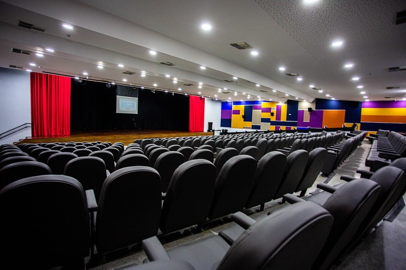 Prefeitura de Itapevi inaugura Teatro Municipal